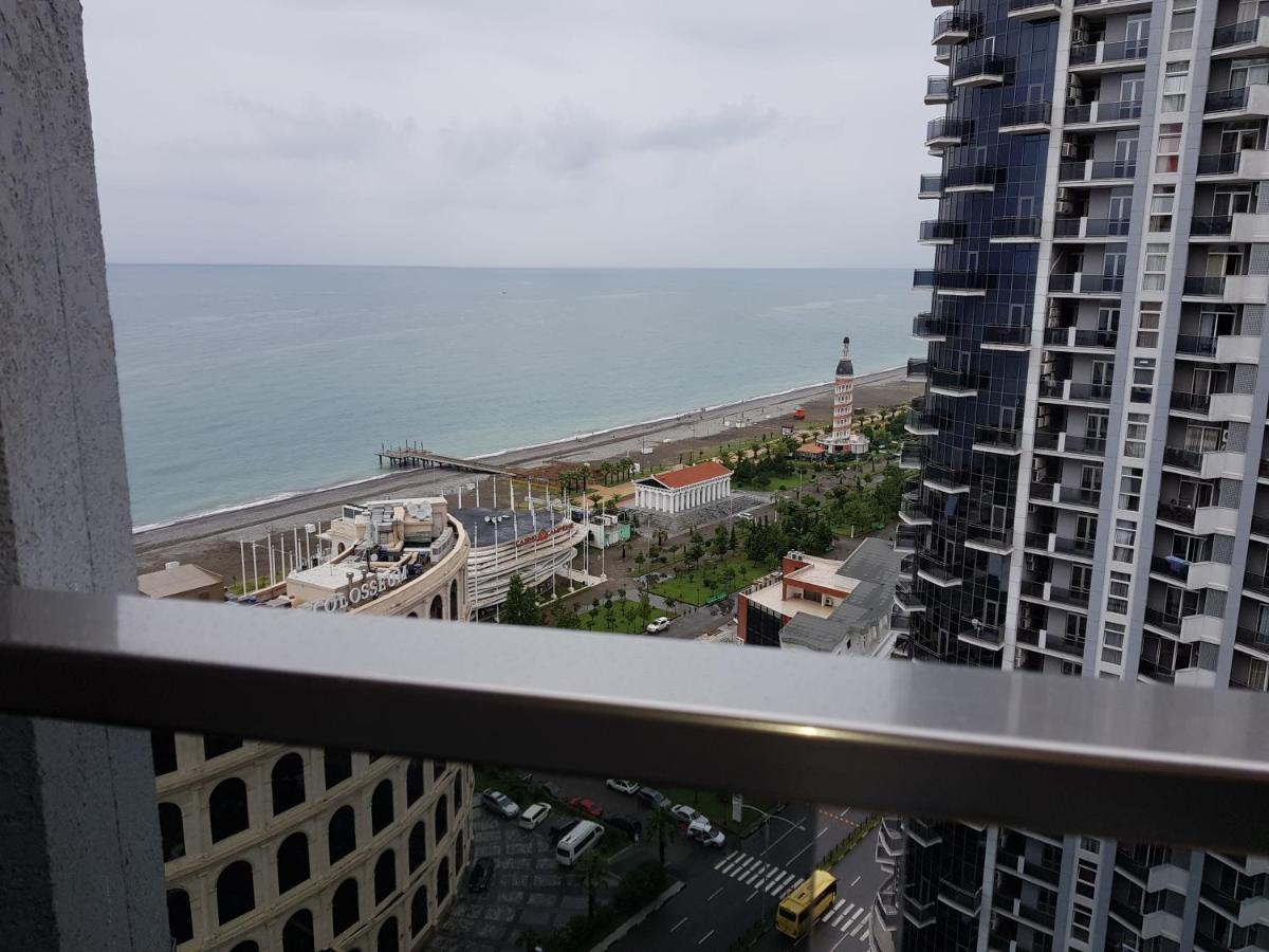 Apart Hotel Luxor Batumi Exterior foto
