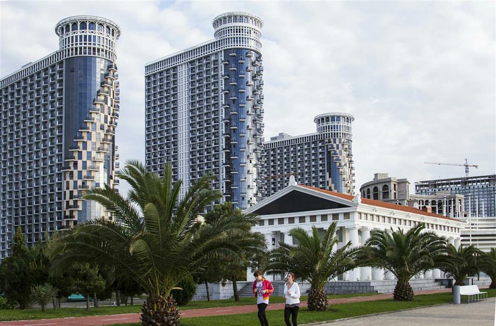 Apart Hotel Luxor Batumi Exterior foto