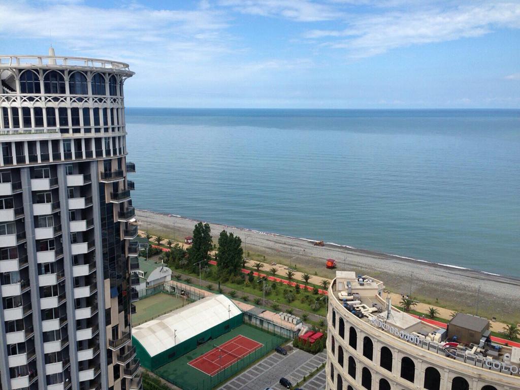 Apart Hotel Luxor Batumi Exterior foto