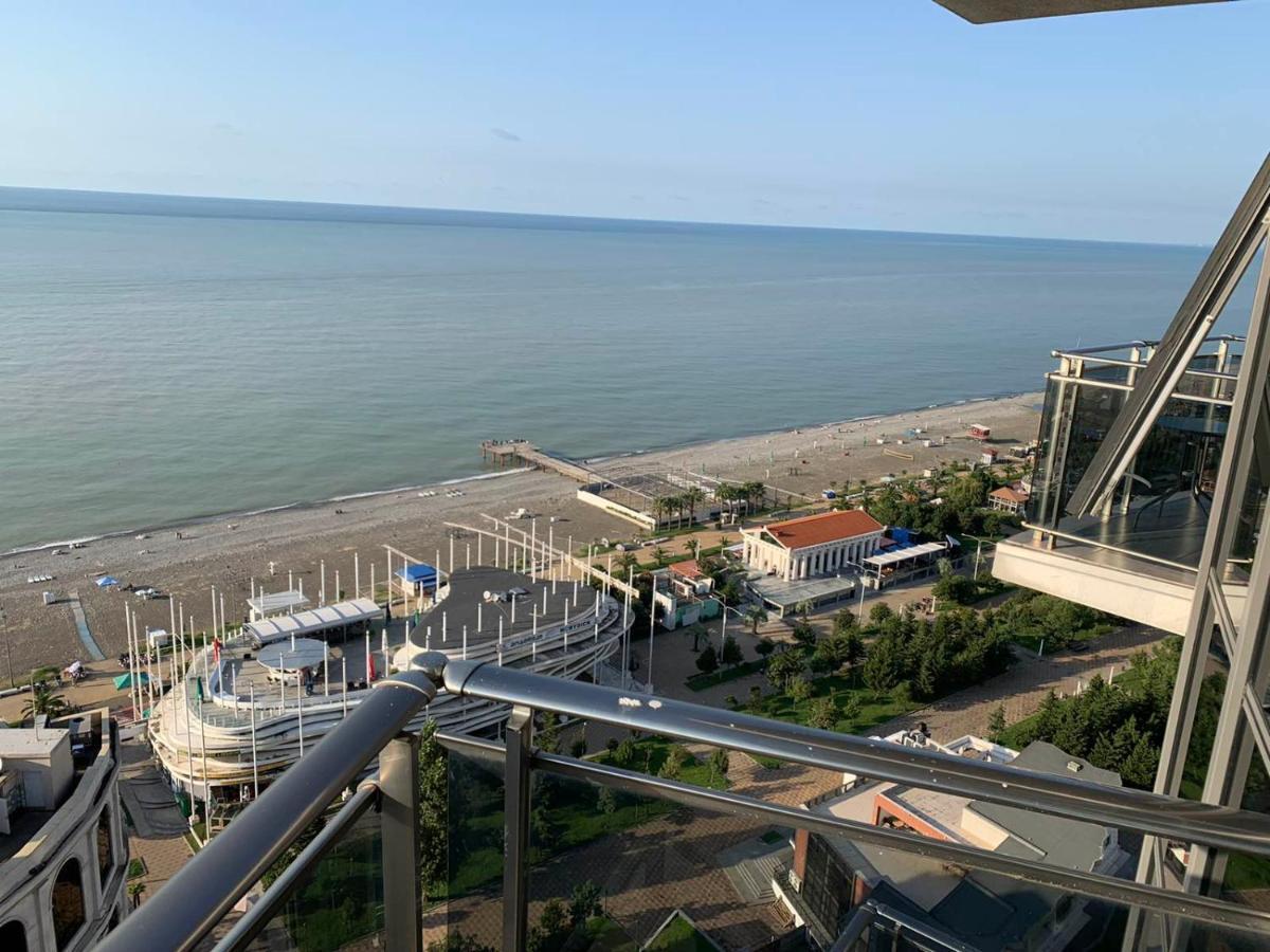 Apart Hotel Luxor Batumi Exterior foto