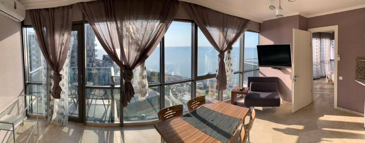 Apart Hotel Luxor Batumi Exterior foto